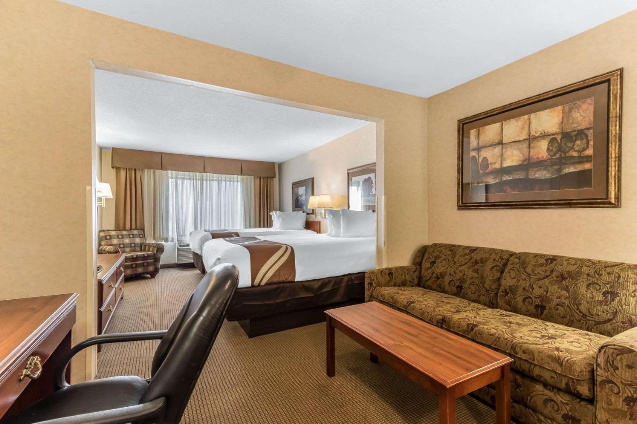 Comfort Inn & Suites Emporia Extérieur photo