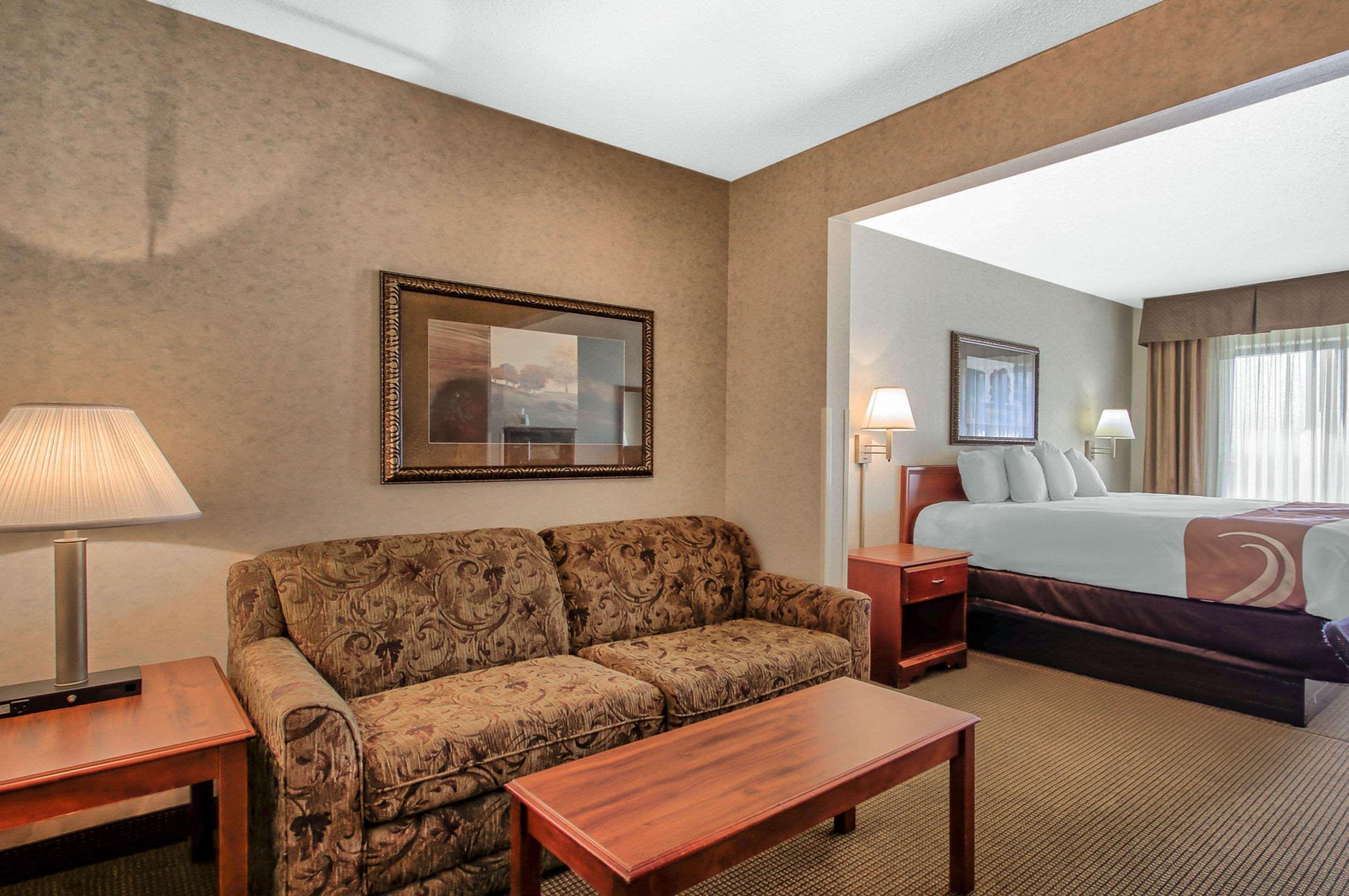 Comfort Inn & Suites Emporia Extérieur photo