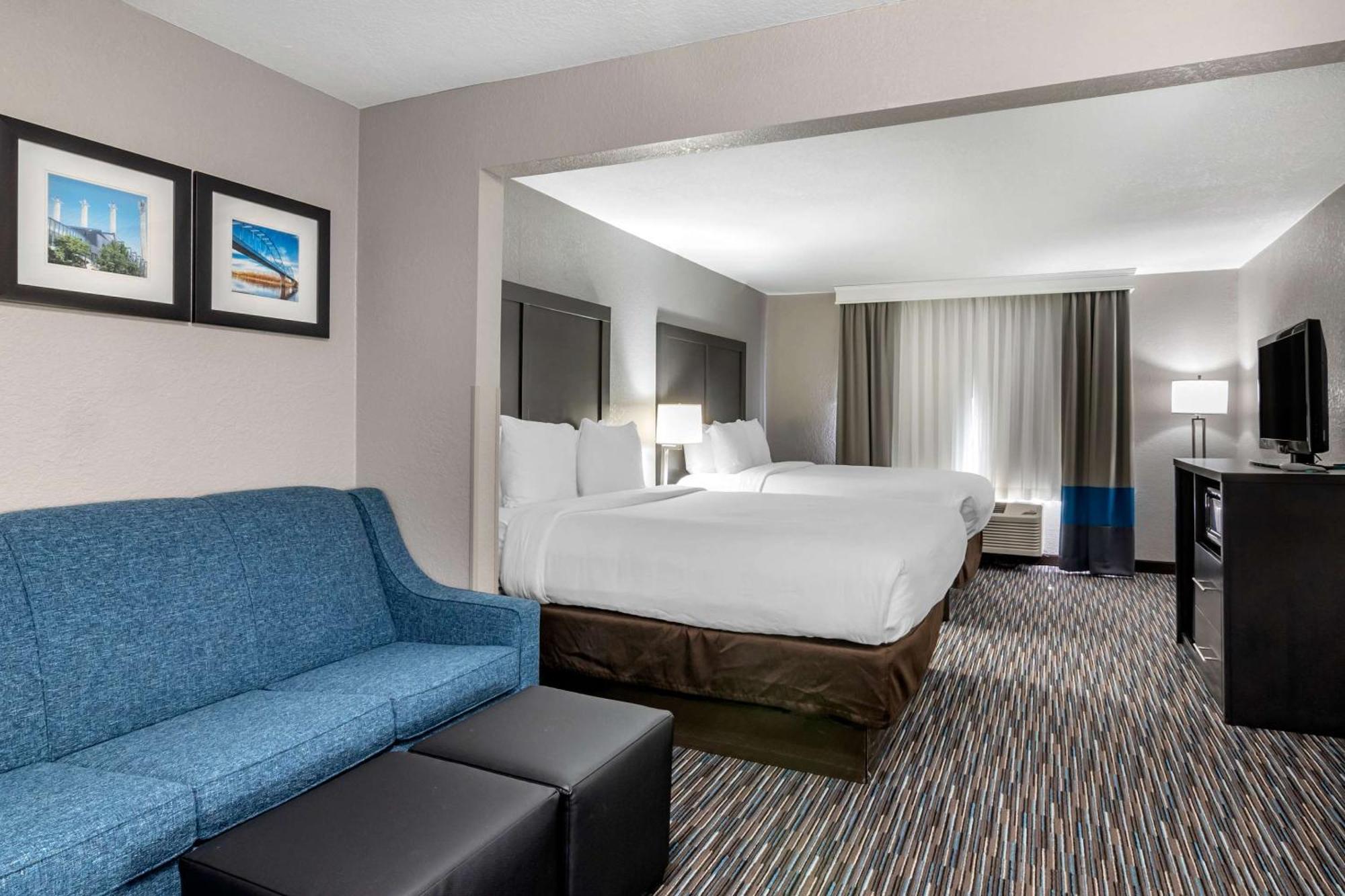 Comfort Inn & Suites Emporia Extérieur photo