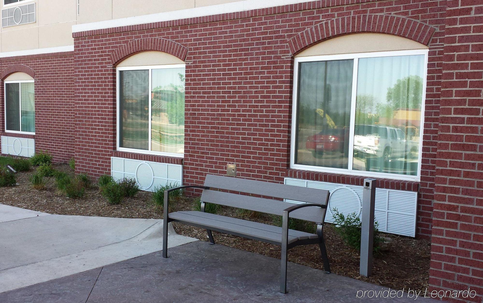 Comfort Inn & Suites Emporia Extérieur photo